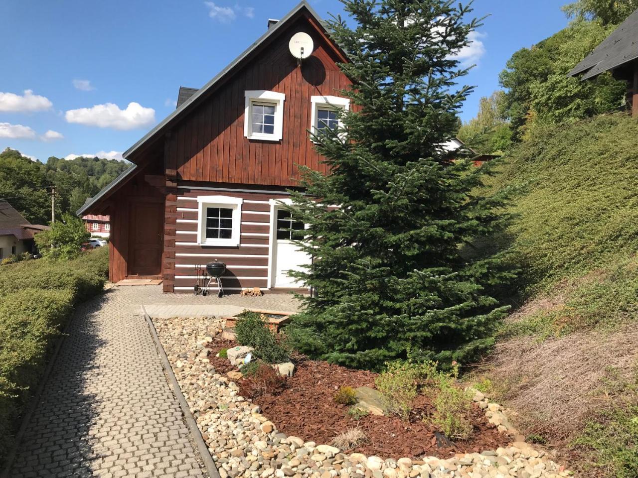 Modern Chalet Na Zlatniku Zlata Olesnice  エクステリア 写真